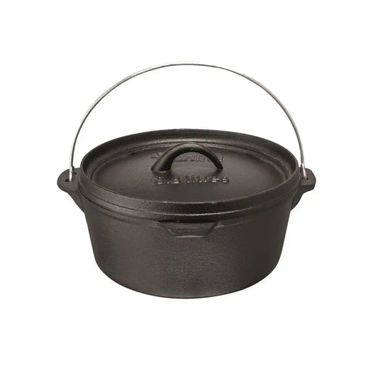Cast iron potjie pot with lid and metal handle, suitable for outdoor cooking.